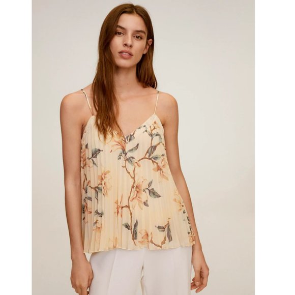 NWT Mango  Floral Pleated Top Vainica 67087673 - Picture 1 of 9